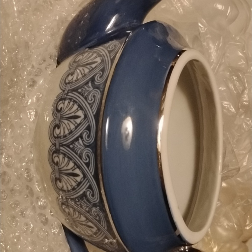 H-359 BOMBAY CERAMIC CHIOISERIE TEAPOT - Picture 13 of 16